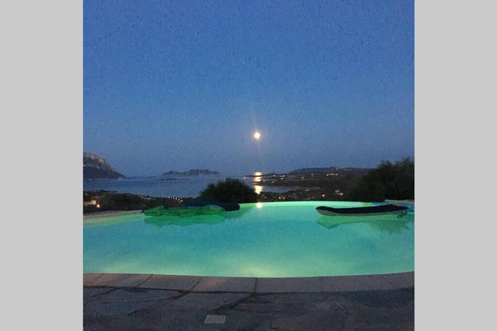 Villa And Pool Tavolara View Porto Istana ภายนอก รูปภาพ