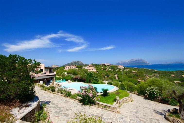 Villa And Pool Tavolara View Porto Istana ภายนอก รูปภาพ